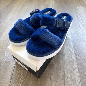 Nine West Woman’s Navy Fuzzy Slippers